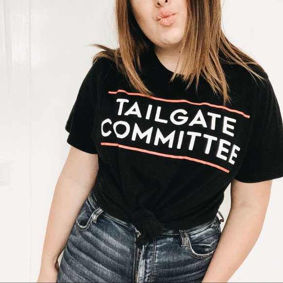 Tops - 🌵Fun Tailgate Committee Tee